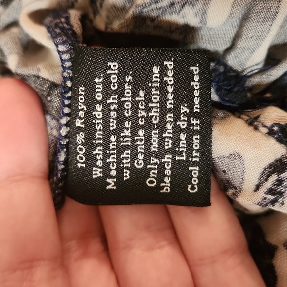 Rock & Republic Camo Print Button Down Shirt Size XL - Picture 4 of 6